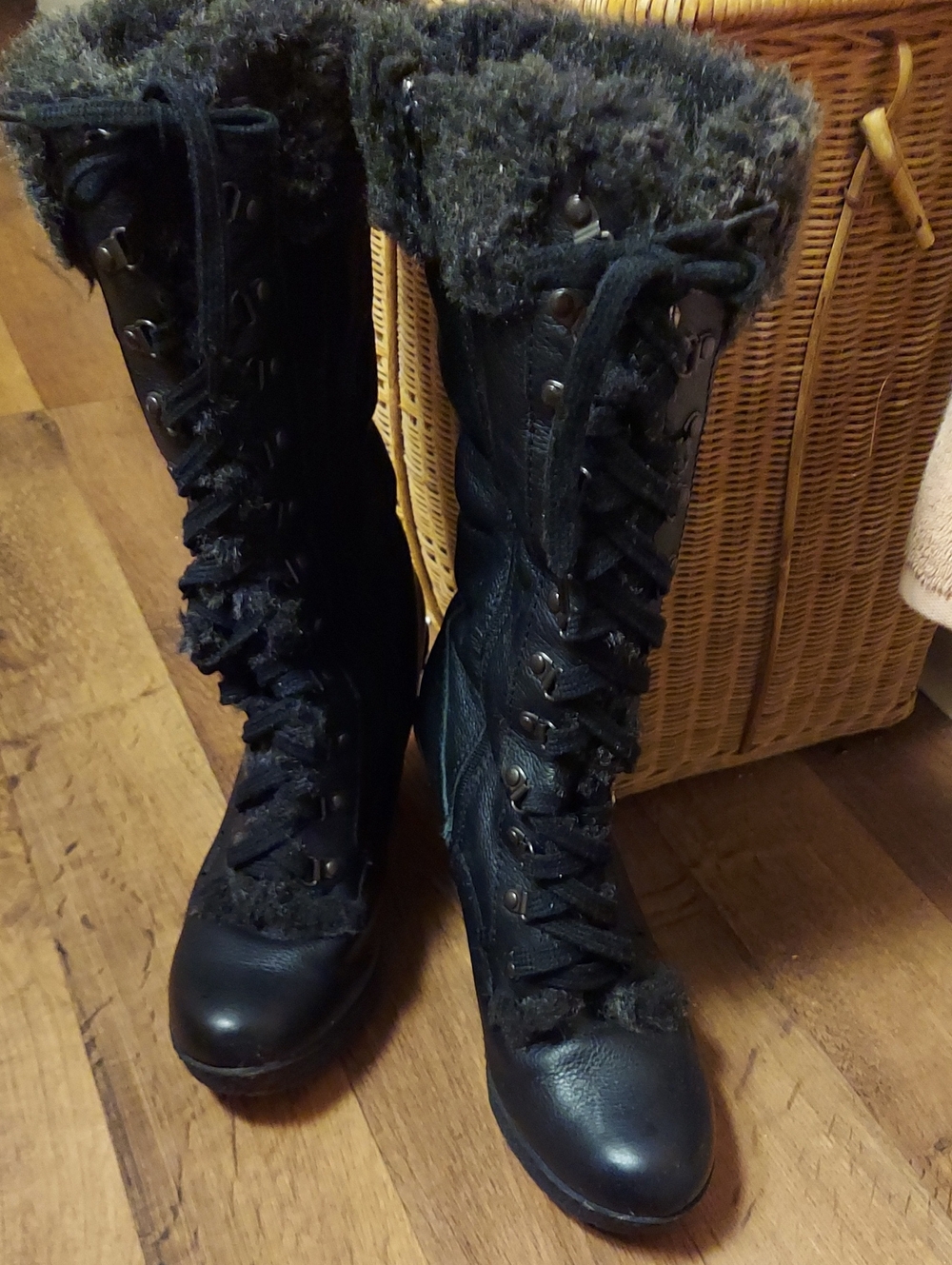 boc Winter Urban Black Lace-Up Knee Boots with Faux Fur Trim